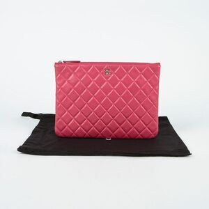 Classic New Medium Clutch